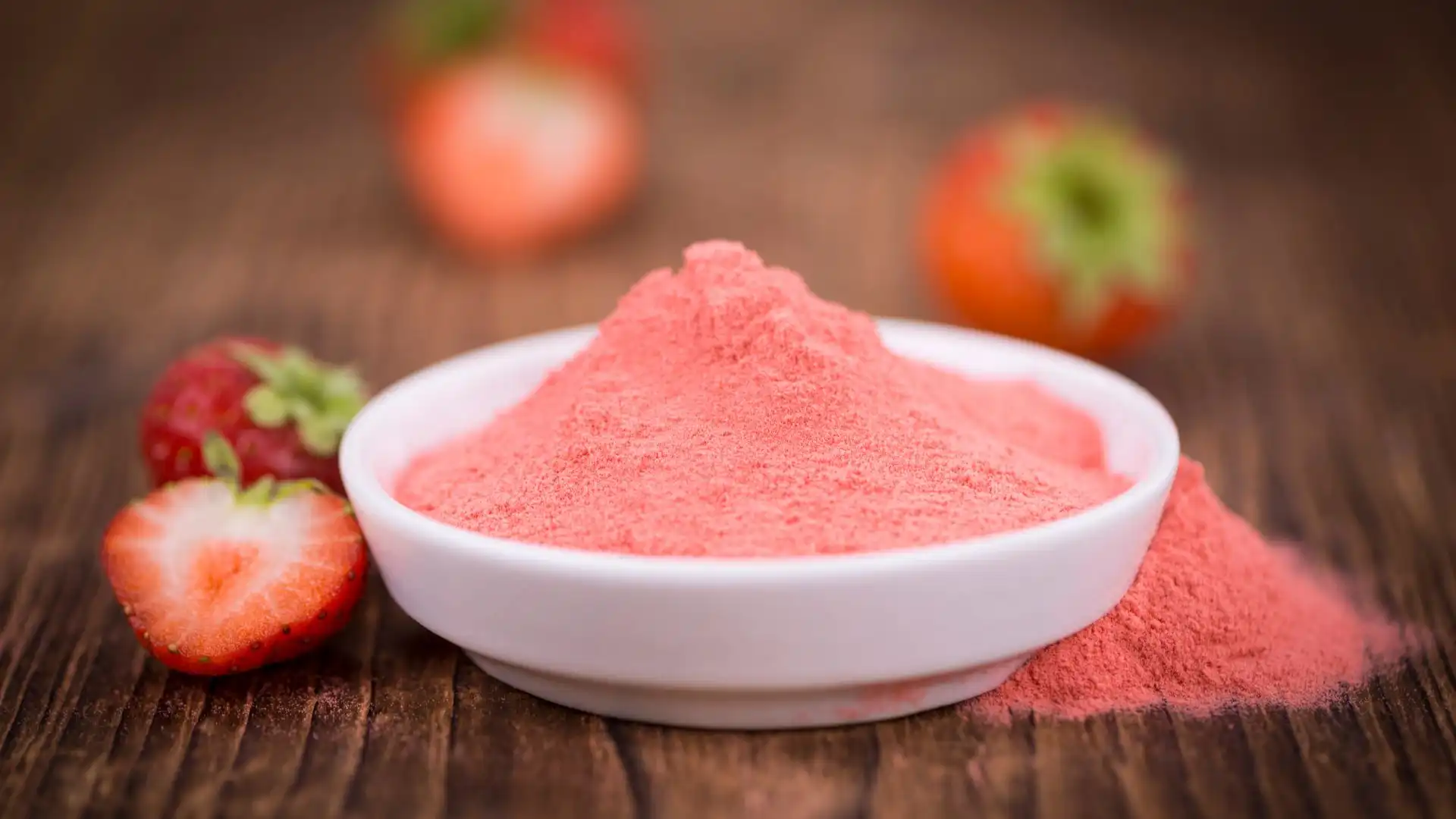 Strawberry powder